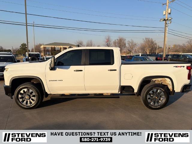 2022 Chevrolet Silverado 2500HD 4WD Crew Cab Standard Bed Custom