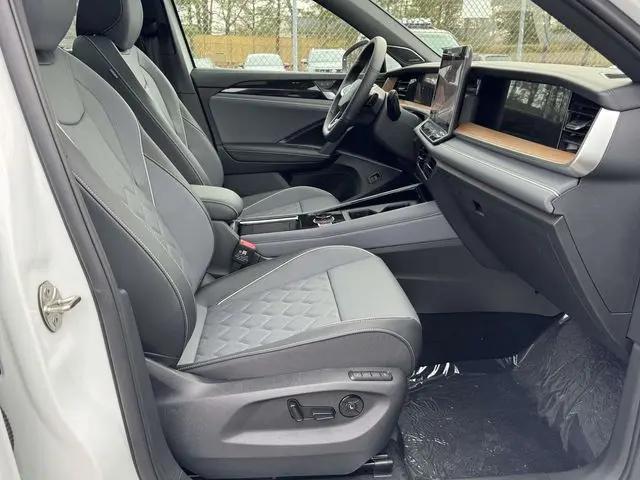 2026 Volkswagen Tiguan SEL R-Line Turbo
