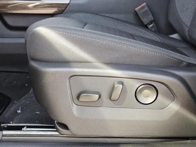 2026 Chevrolet Silverado 1500 2WD Crew Cab Short Bed LT