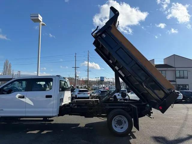 2022 Ford F-550 XL