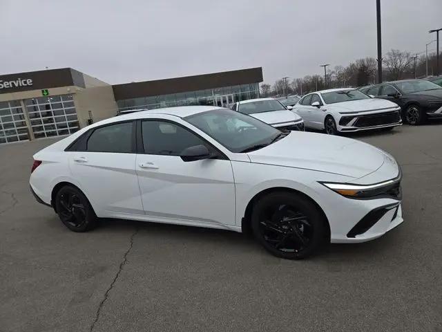 2026 Hyundai Elantra Hybrid SEL Sport