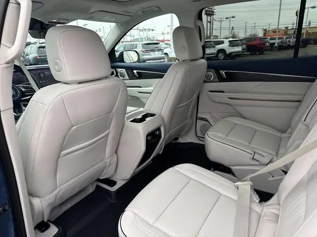 2026 Buick Enclave Avenir FWD