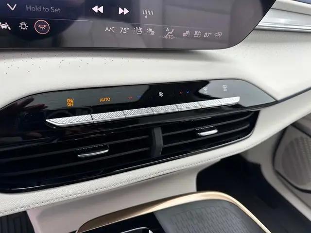 2026 Buick Enclave Avenir FWD
