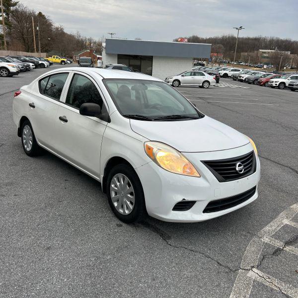 2014 Nissan Versa 1.6 S