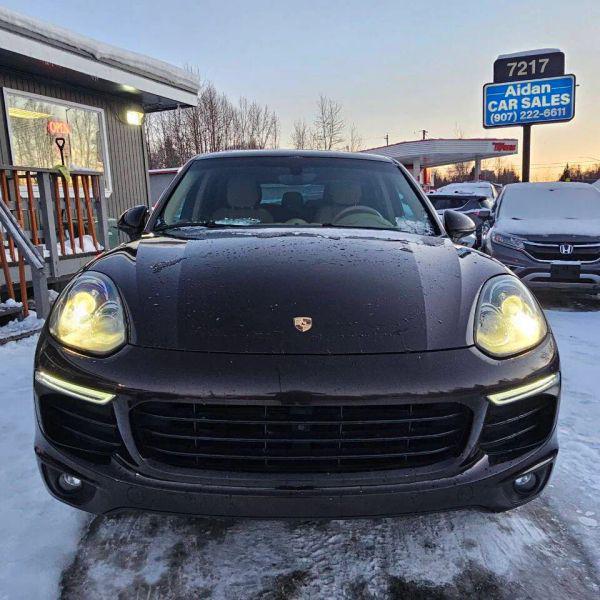 2016 Porsche Cayenne Base