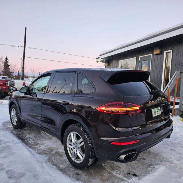 2016 Porsche Cayenne Base