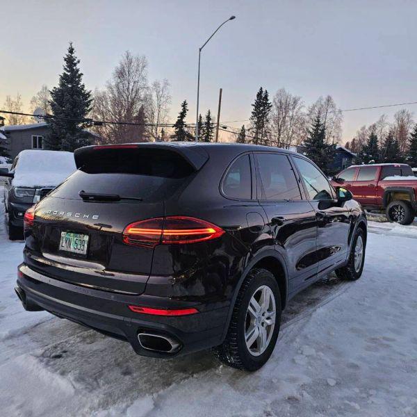 2016 Porsche Cayenne Base