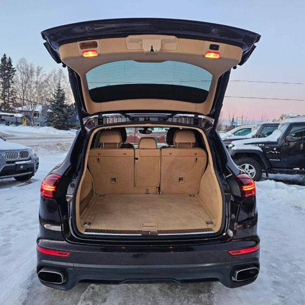 2016 Porsche Cayenne Base