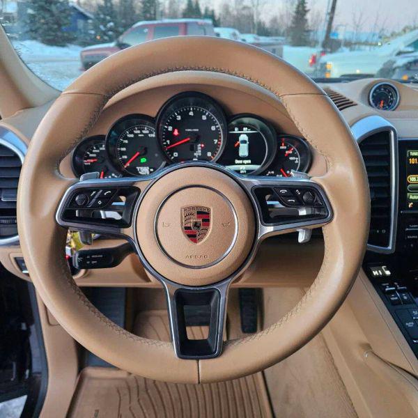 2016 Porsche Cayenne Base