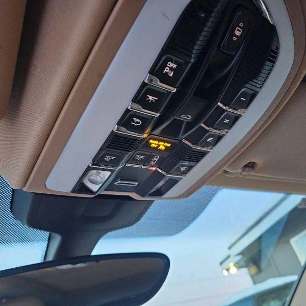 2016 Porsche Cayenne Base