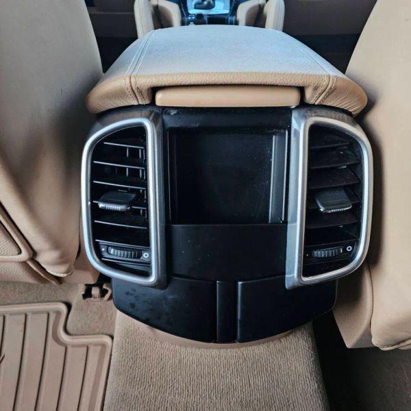 2016 Porsche Cayenne Base