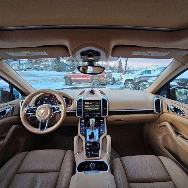 2016 Porsche Cayenne Base