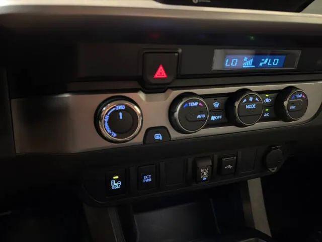2022 Toyota Tacoma SR5 V6