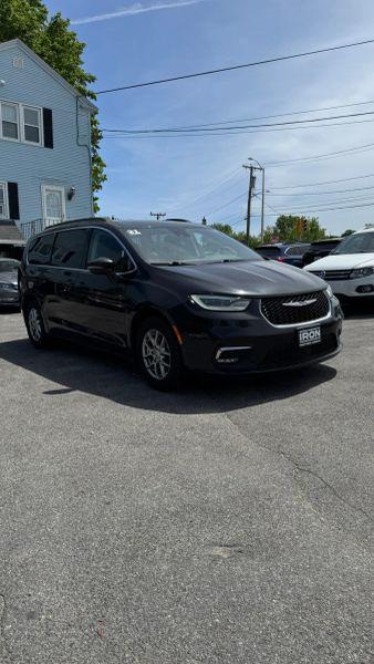 2021 Chrysler Pacifica Touring for sale in Lowell, MA