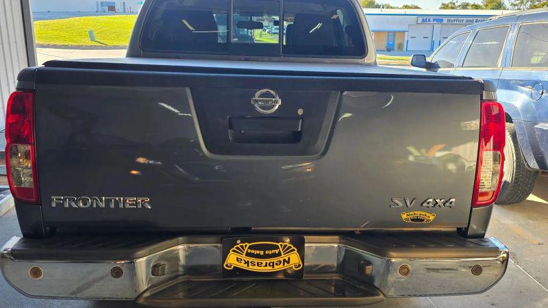 2016 Nissan Frontier SV