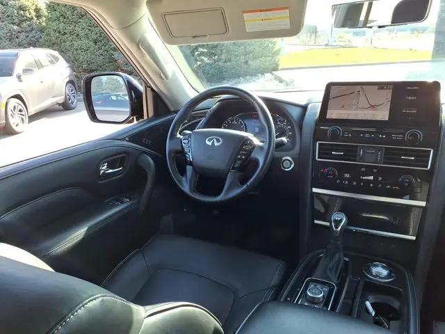 2024 INFINITI QX80 LUXE AWD