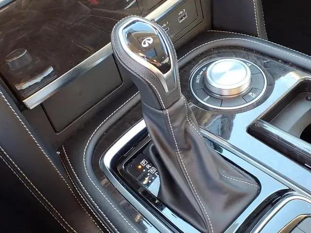 2024 INFINITI QX80 LUXE AWD