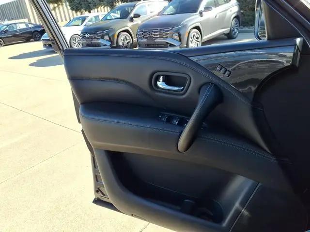 2024 INFINITI QX80 LUXE AWD