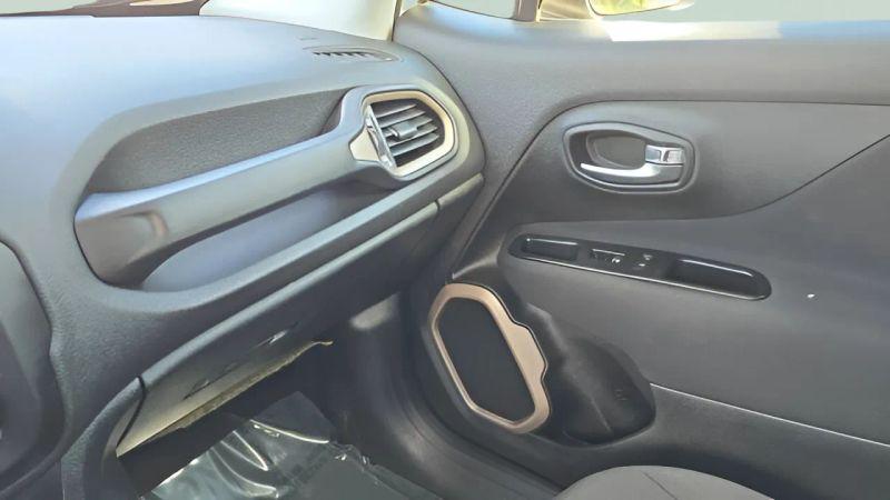 2017 Jeep Renegade Sport FWD