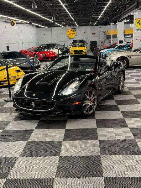 2010 Ferrari California Base