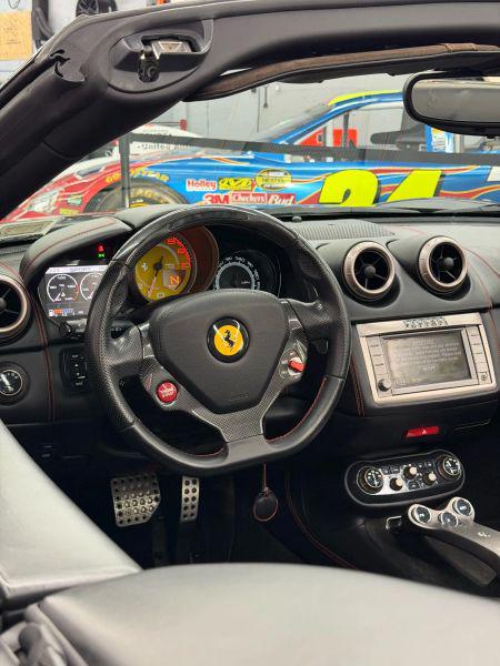 2010 Ferrari California Base