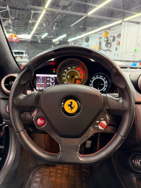 2010 Ferrari California Base