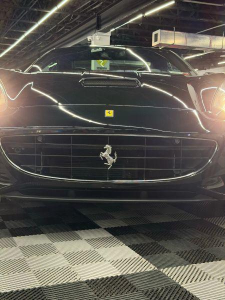 2010 Ferrari California Base