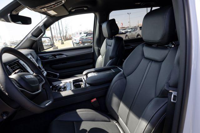 2026 Jeep Grand Wagoneer Limited Altitude 4x4
