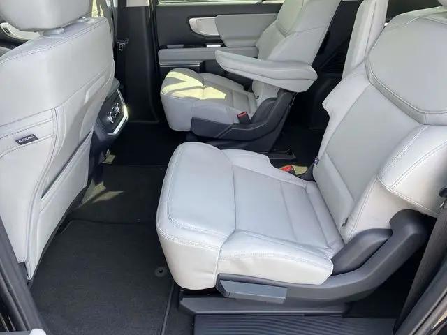 2026 Ford Expedition Max Active MAX