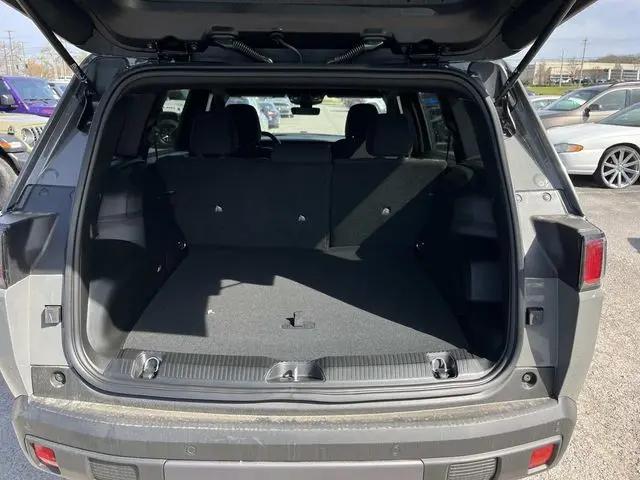 2026 Jeep Cherokee Laredo 4x4