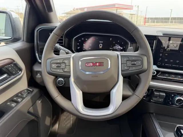 2026 GMC Sierra 1500 Crew Cab, Short Bed, SLT, 4WD