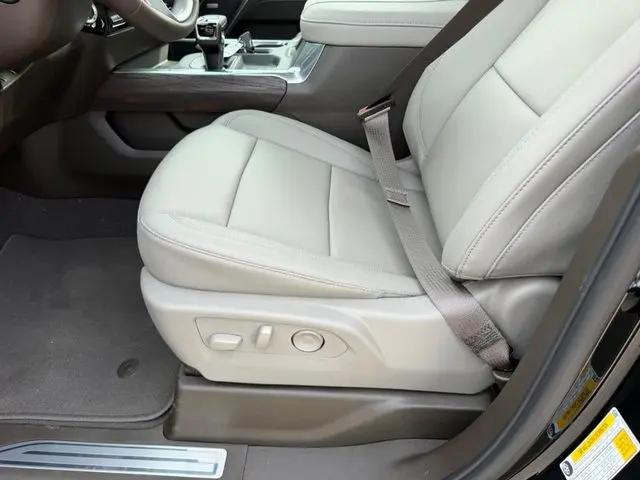 2026 GMC Sierra 1500 Crew Cab, Short Bed, SLT, 4WD
