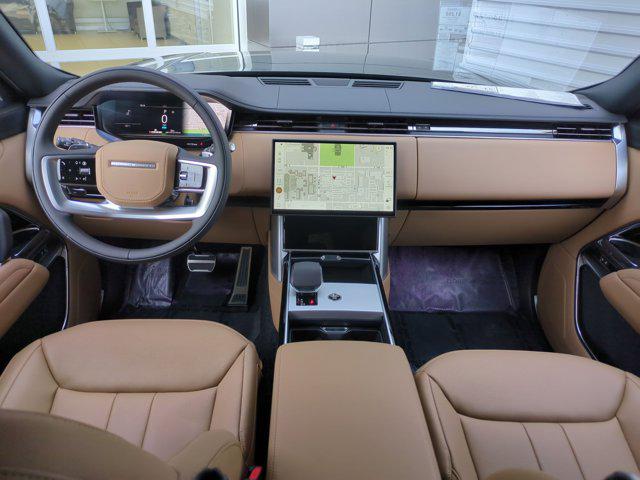 2026 Land Rover Range Rover P550e SE