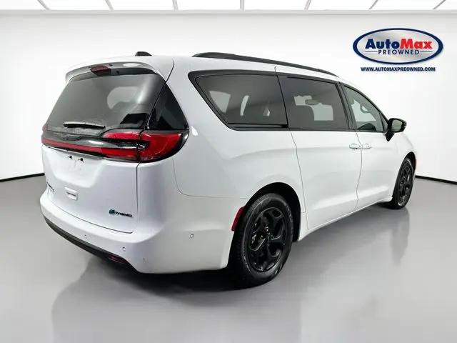 2024 Chrysler Pacifica Hybrid Premium S Appearance Pkg