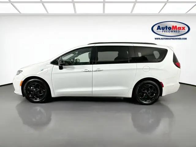 2024 Chrysler Pacifica Hybrid Premium S Appearance Pkg