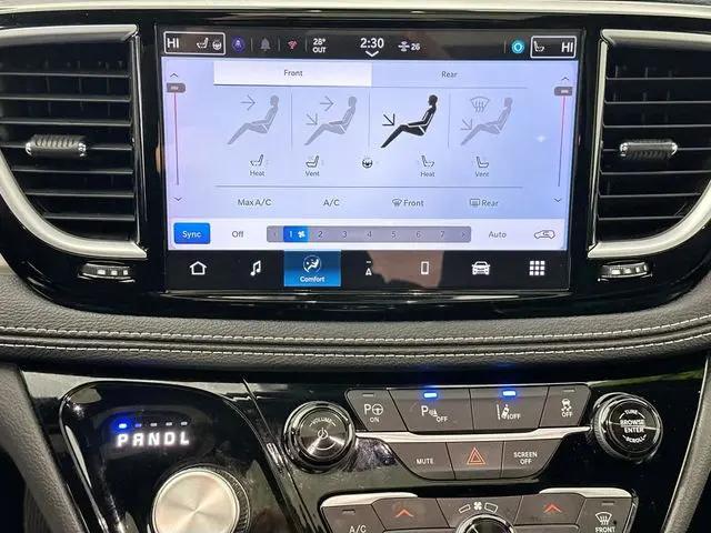 2024 Chrysler Pacifica Hybrid Premium S Appearance Pkg