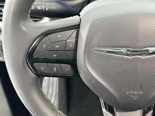 2024 Chrysler Pacifica Hybrid Premium S Appearance Pkg