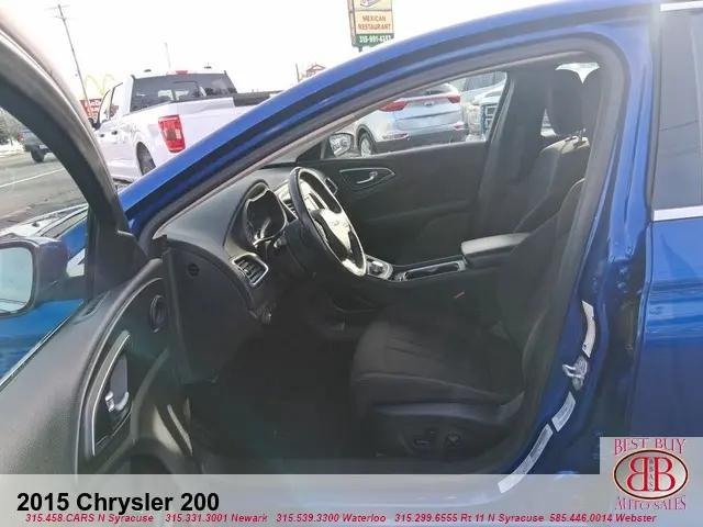 2015 Chrysler 200 Limited