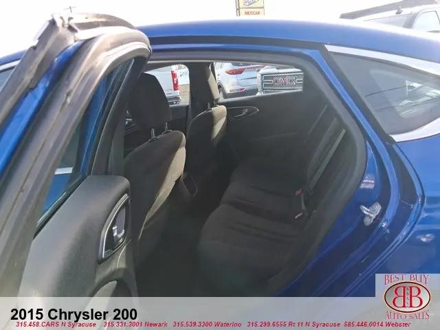 2015 Chrysler 200 Limited