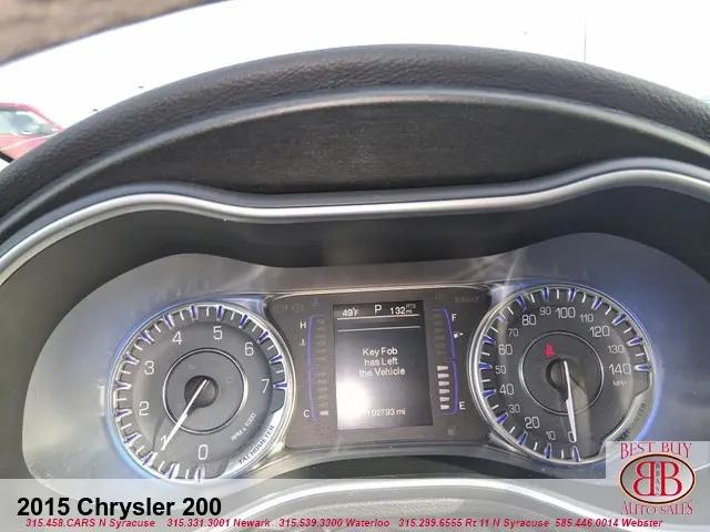 2015 Chrysler 200 Limited