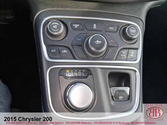 2015 Chrysler 200 Limited