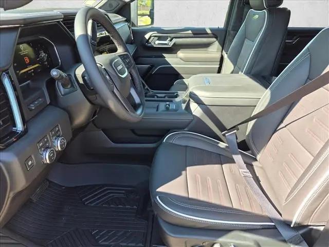 2026 GMC Sierra 2500HD Crew Cab, Standard Bed, AT4X, 4WD