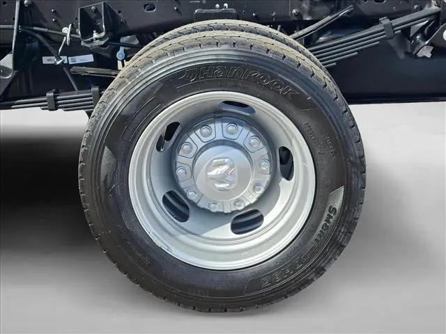 2026 Ram 5500 Tradesman/Big Horn