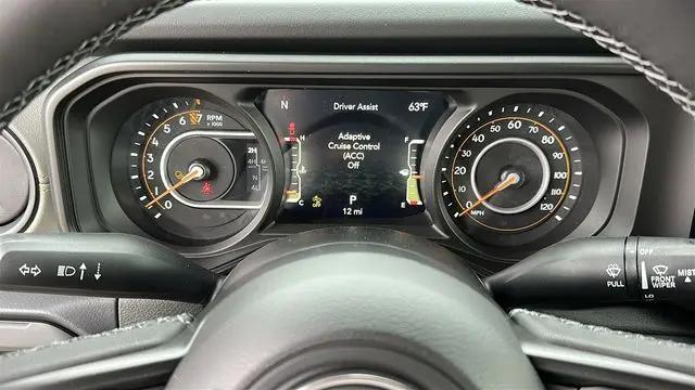 2026 Jeep Gladiator Sport