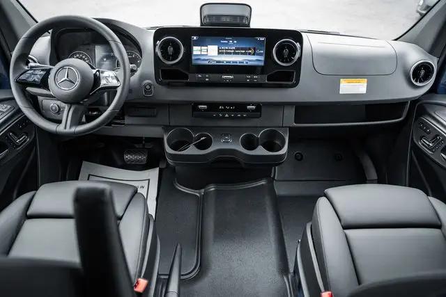 2026 Mercedes-Benz Sprinter 2500 Standard Roof 4-Cyl Diesel HO