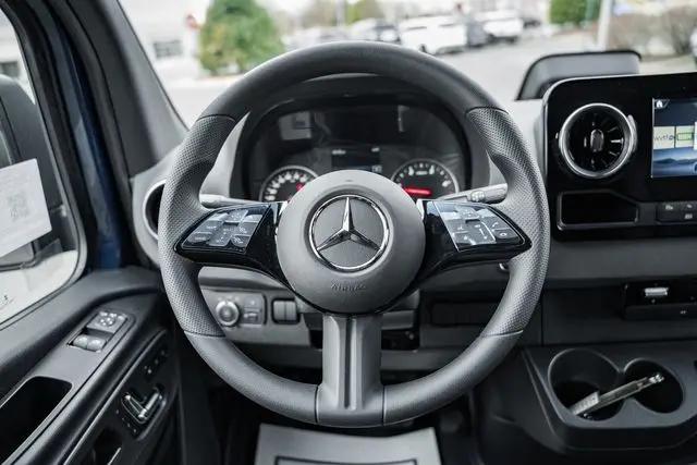 2026 Mercedes-Benz Sprinter 2500 Standard Roof 4-Cyl Diesel HO