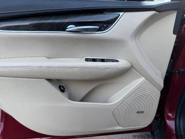 2017 Cadillac XT5 Standard