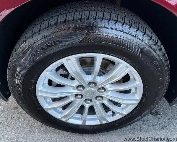 2017 Cadillac XT5 Standard