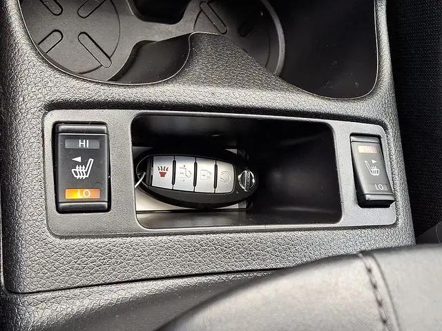 2022 Nissan Rogue Sport SL AWD Xtronic CVT