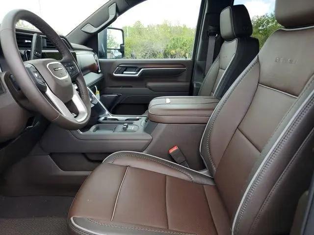 2026 GMC Sierra 2500HD Crew Cab, Standard Bed, Denali, 4WD